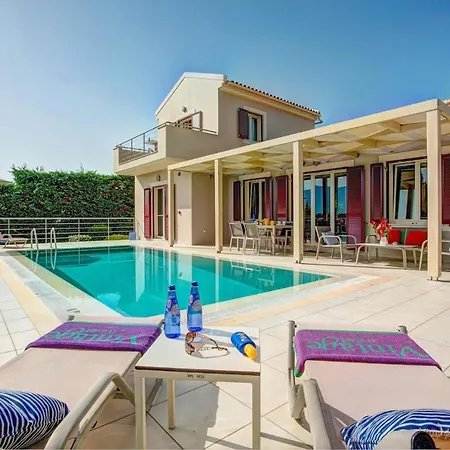 Sleeps 4 Pool Air Con Wifi Fiszkárdo