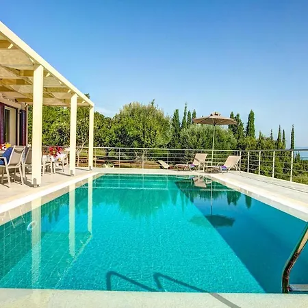 Sleeps 4 Pool Air Con Wifi Villa *