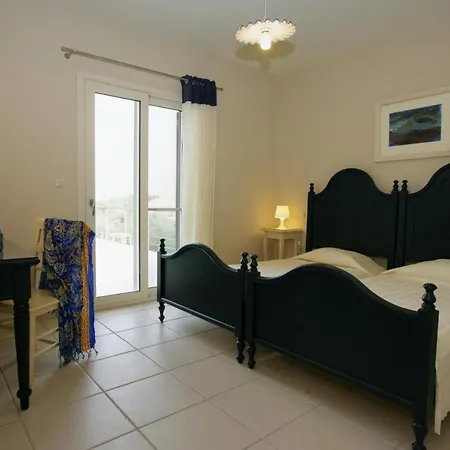 Sleeps 4 Pool Air Con Wifi Villa *